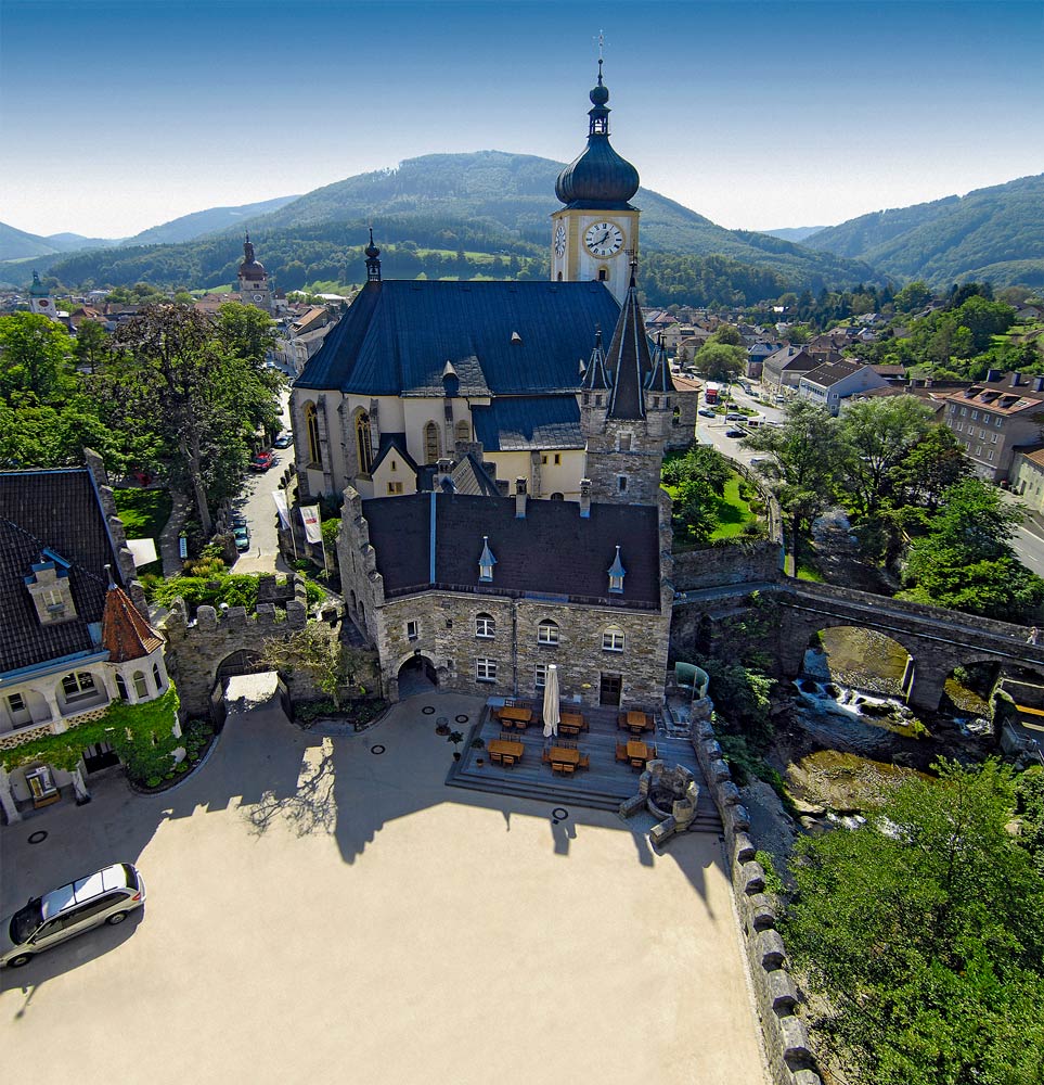 Schlossplatz-Waidhofen-b_c_d