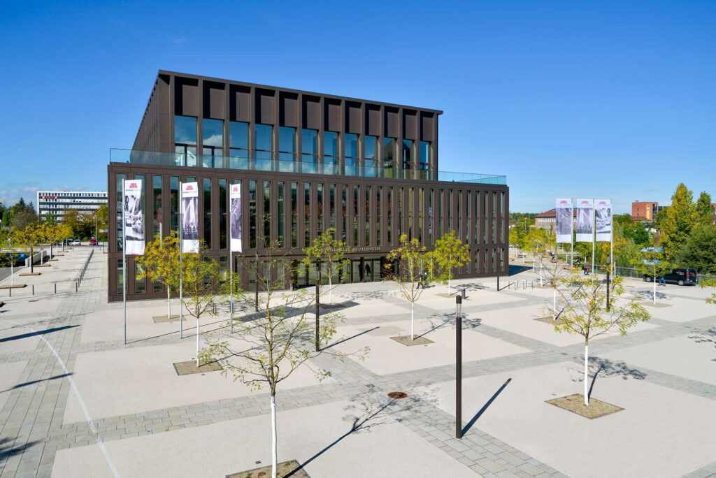 Stadthalle-und-Umfeld-Reutlingen-b_c_b-d